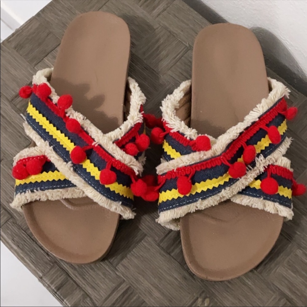 ✨Host Pick✨ Canvas Pom Pom Boho Slide Sandals NWOB